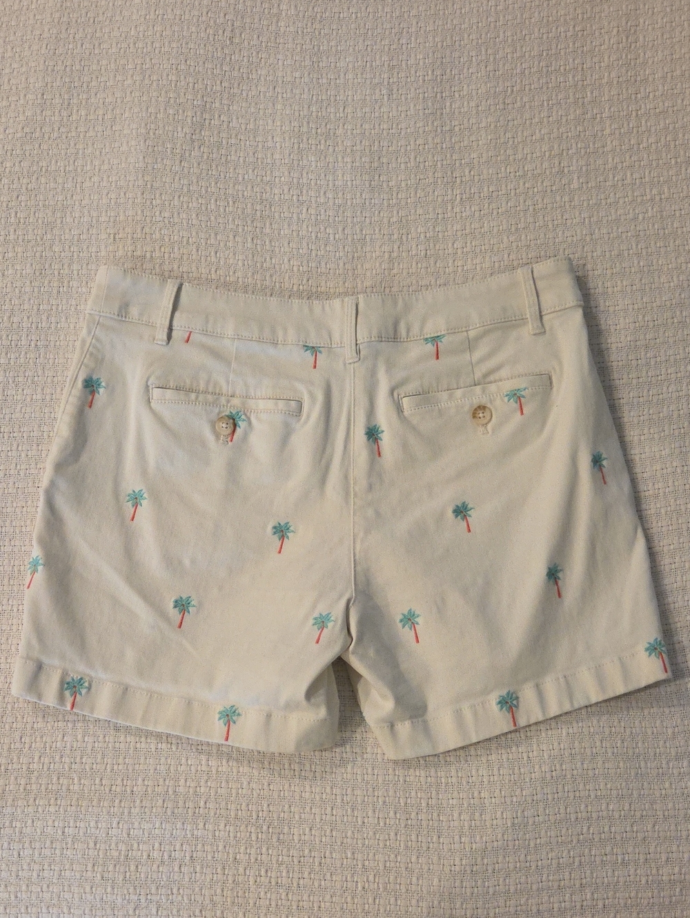 Tommy Bahama Womens Chino Shorts With Palm Trees, Size 6 - Picture 5 of 6